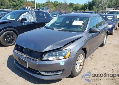 2015 Volkswagen Passat 1.8T Wolfsburg Edition из США, поврежденный, VIN 1VWAT7A36FC020514